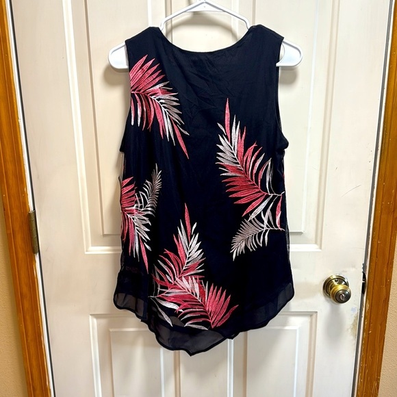 NWT Alfani Black and Pink Tropical Print Sleeveless Top size M - Picture 2 of 7